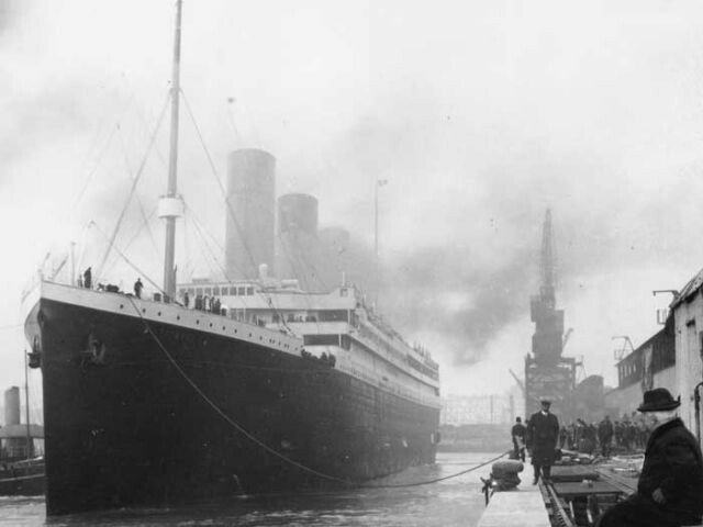 Am intalnit si romani fericiti! Un miliardar roman, in croaziera ce aminteste de calatoria Titanicului. A cumparat, inca de acum 3 ani, primul bilet pus in vanzare