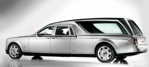 Nu te grabi, asta e ultima ta sansa sa te plimbi o data-n "viata" cu un Rolls Royce!