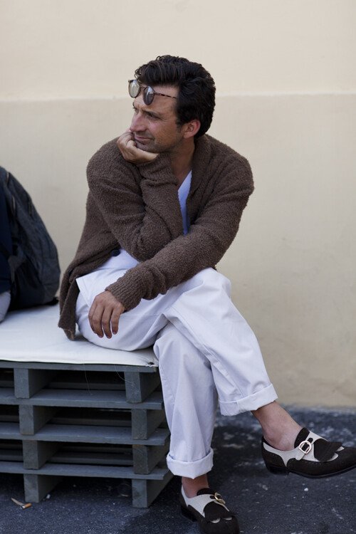 De ce sunt cool pantalonii albi de vara