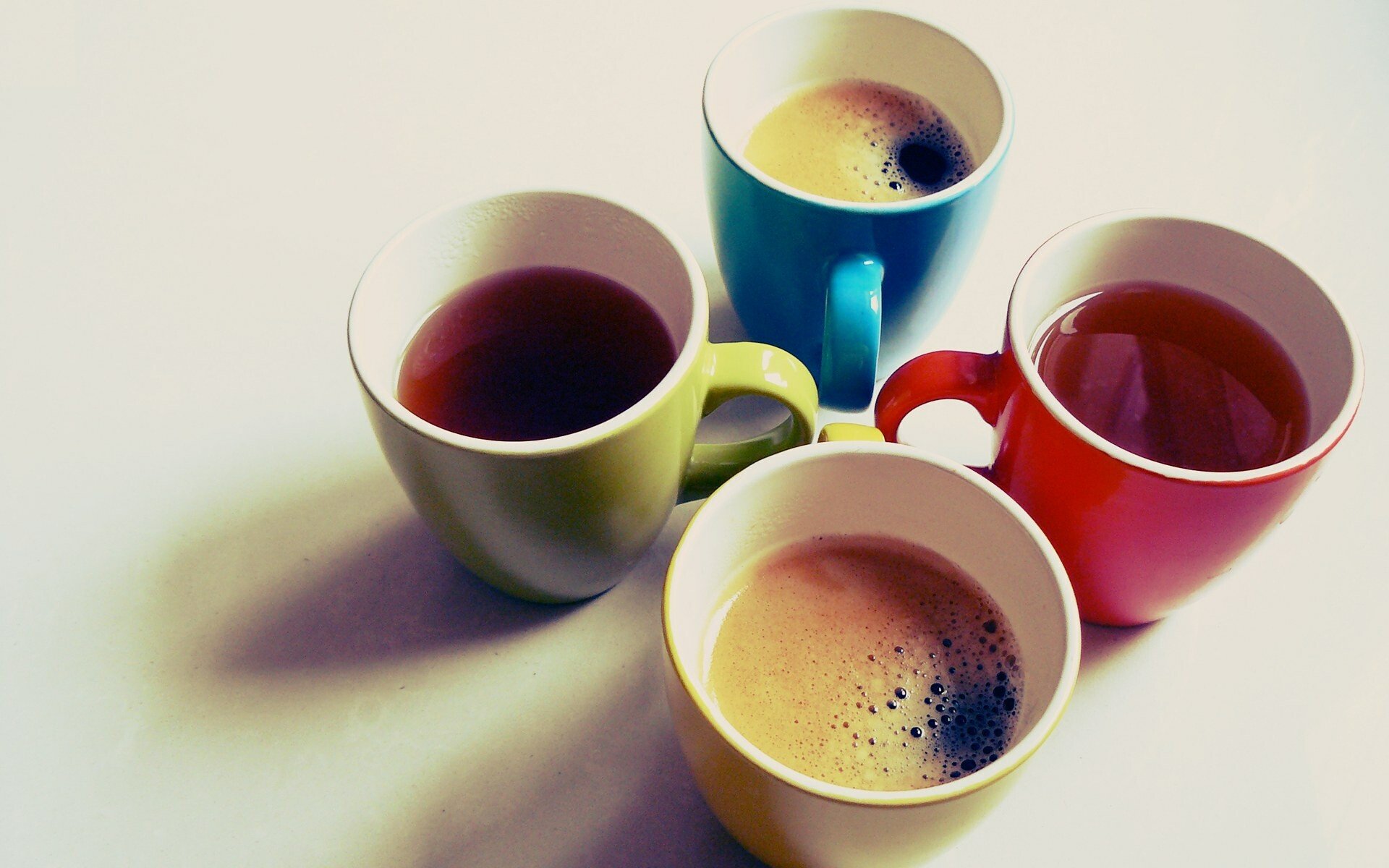 Ceai versus cafea! Care este cea mai buna bautura calda: