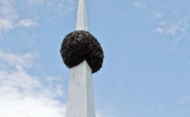 Monumente HIDOASE: Ce nu stiai despre "Teapa din plin centrul Bucurestiului de 60 de miliarde"