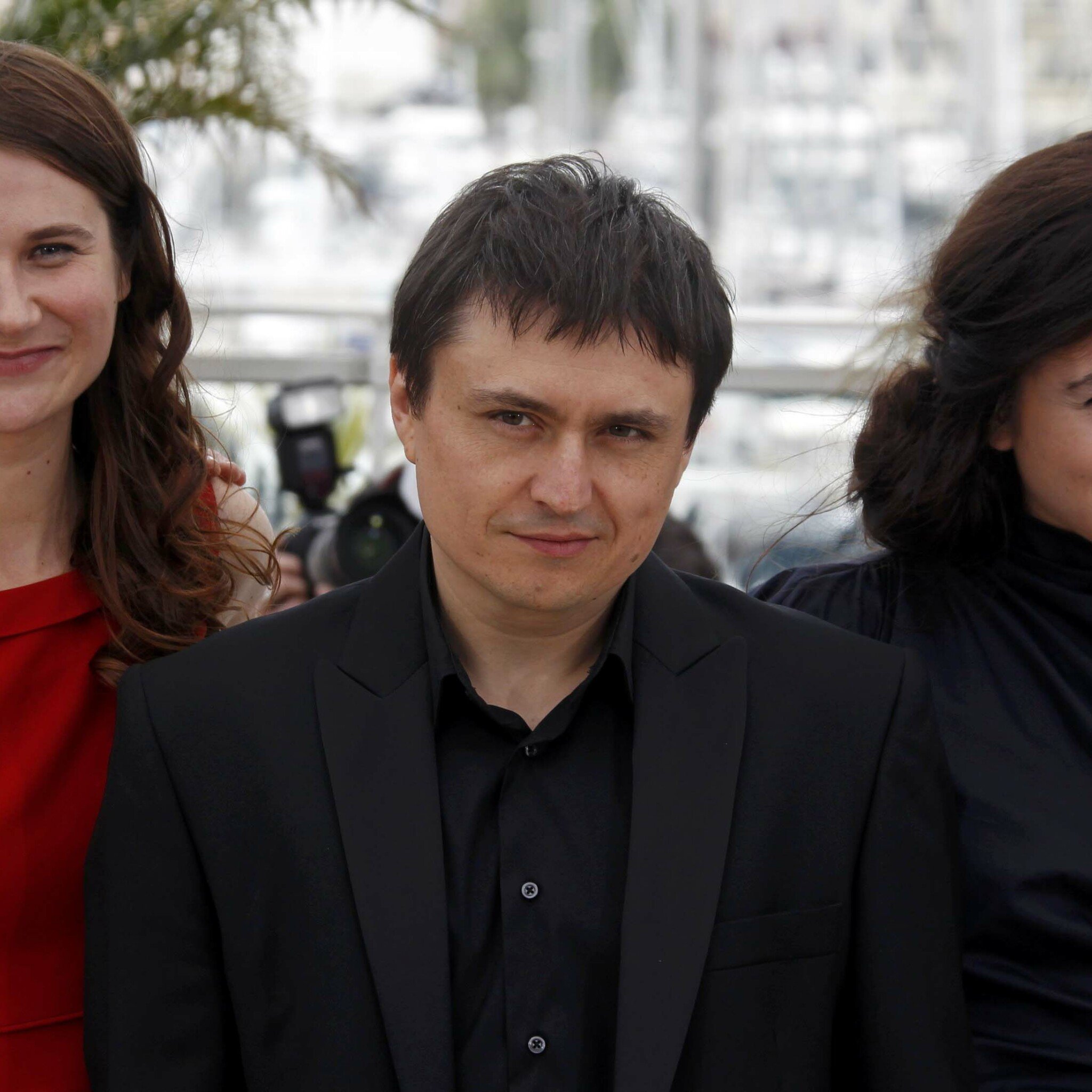 Filmul lui Cristian Mungiu a luat 2 premii la Cannes! Vezi cine a castigat Palme d'Or VIDEO