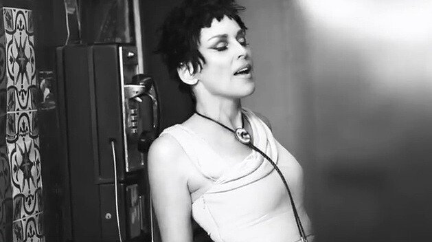 Sharon Stone, FOARTE sexy la 54 de ani.Vezi cum arata intr-un film alb-negru! VIDEO