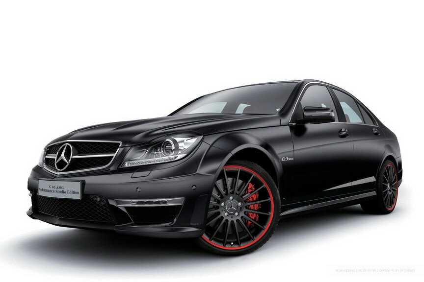 Mercedes naste monstri!