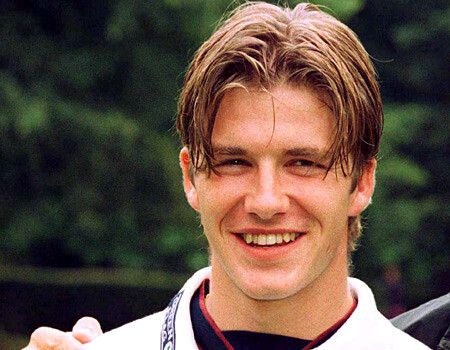 David Beckham, asa cum nu l-ai vazut NICIODATA: are mustata si cioc! Vezi TOATE schimarile de LOOK de pana acum: FOTO