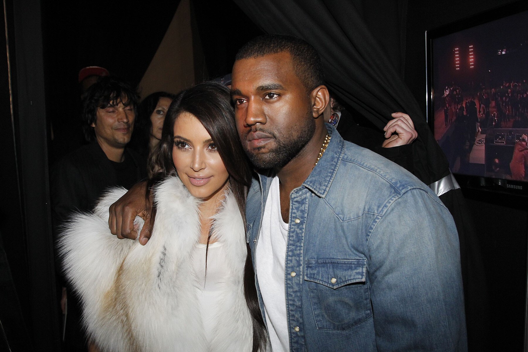 Kanye West a dat SHARE la toata lumea :) Kim Kardashian, asa cum doar iubitul ei o vede! ESTE EA?FOTO