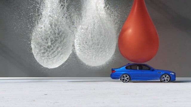 Ca un "glonte"! Uite cum promoveaza BMW "bestia" M5 in Marele Desert de Sare