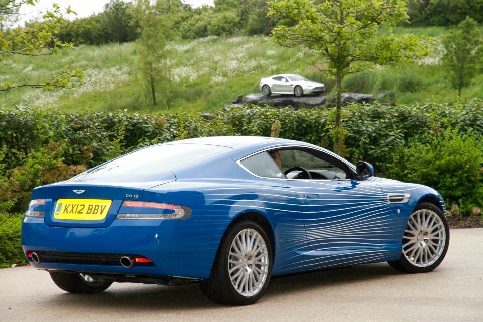 Chestia asta se intampla o singura data in viata: Aston Martin iti indeplineste visul!