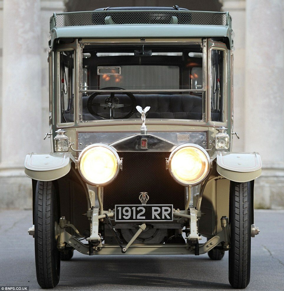 ACESTA este cel mai scump Rolls Royce vandut vreodata! GALERIE FOTO