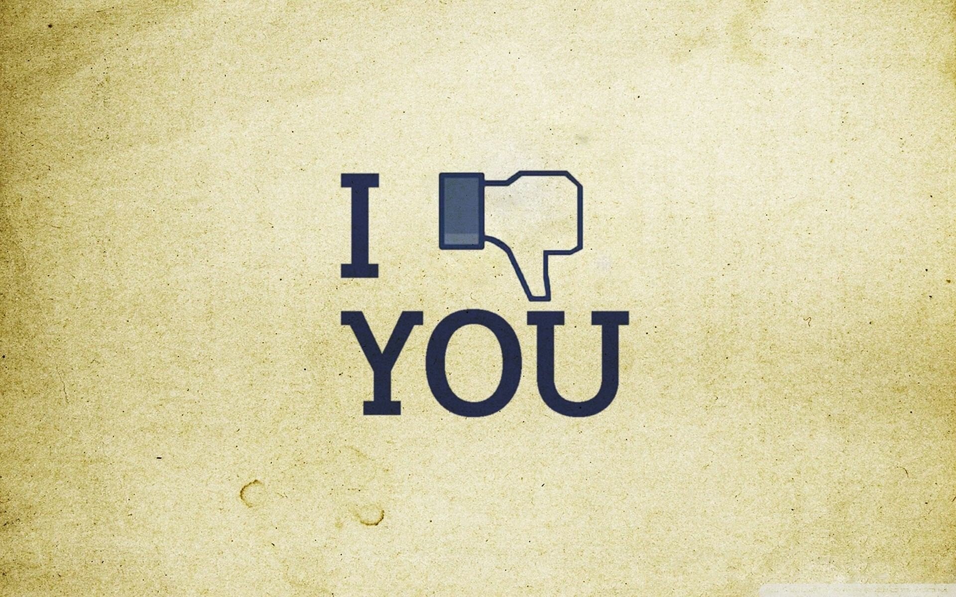 MOTIVUL pentru care nu e bun FACEBOOK-ul: Ce a descoperit o femeie dupa ce a fost casatorita 25 de ani!