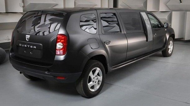 CUM arata Dacia Duster LIMUZINA? FOARTE BINE: are aproape 6 metri, plasme si conexiune la Android! VIDEO