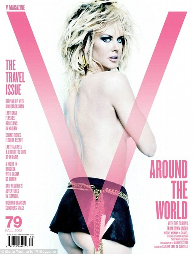 Nicole Kidman a pozat topless la 45 de ani! VEZI FOTO