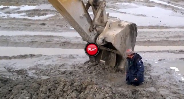 Cea mai TARE modalitate de a scoate pe cineva din....NOROI! VIDEO