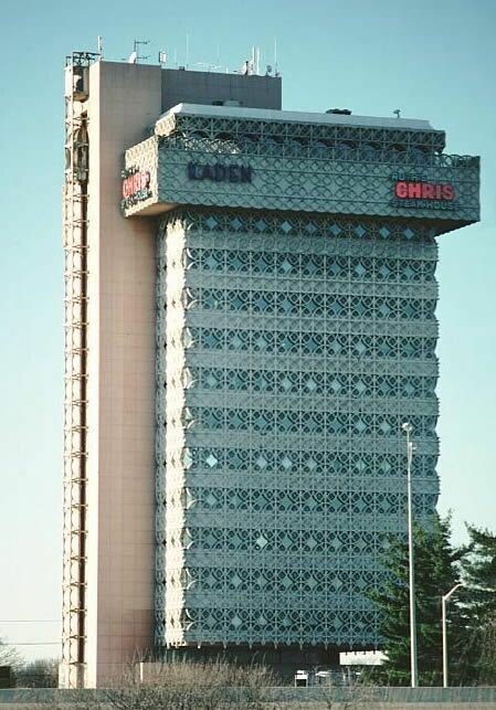 12 exemple de "ASA NU". Uite care sunt cele mai URATE cladiri din lume