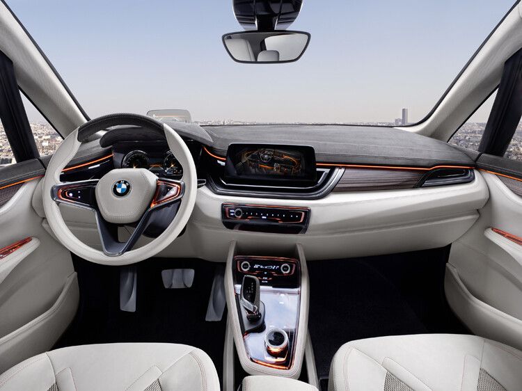 Active Tourer: Primul monovolum din istoria BMW, primul model cu tractiune fata