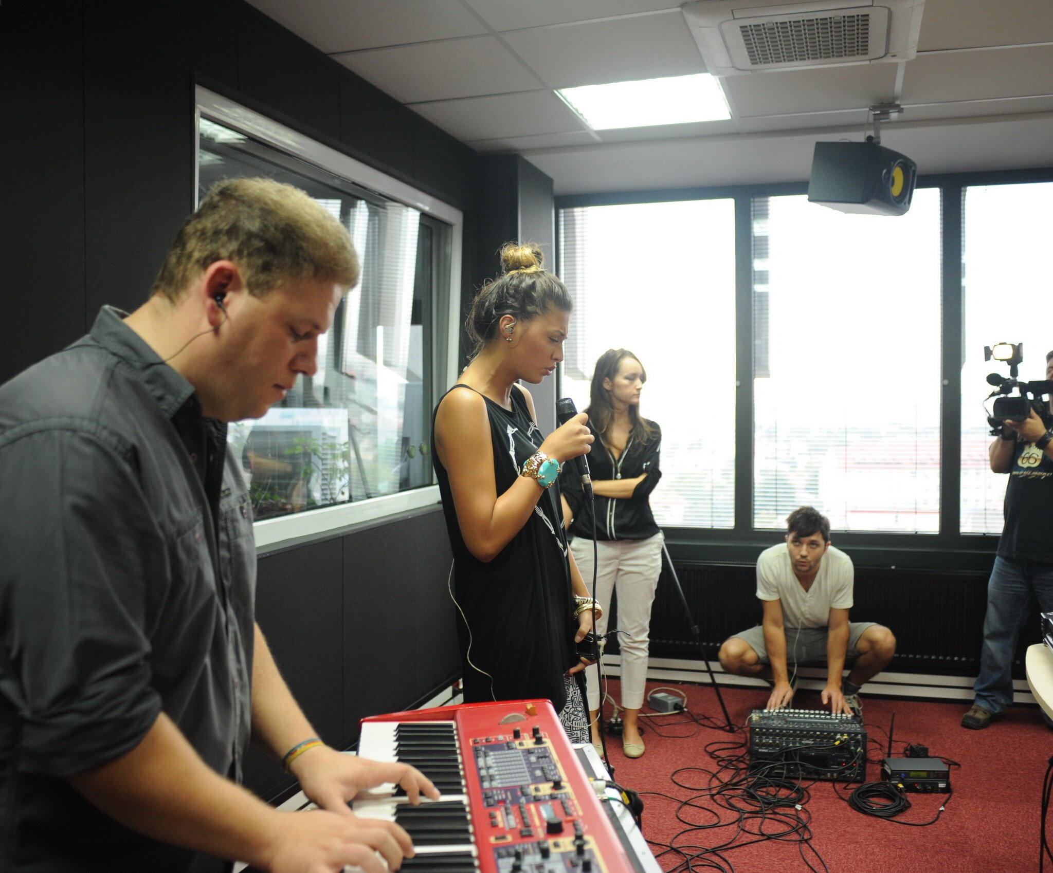 Ne PLACE fata asta foarte TARE: CLIP NOU: Antonia - Jameia! VIDEO