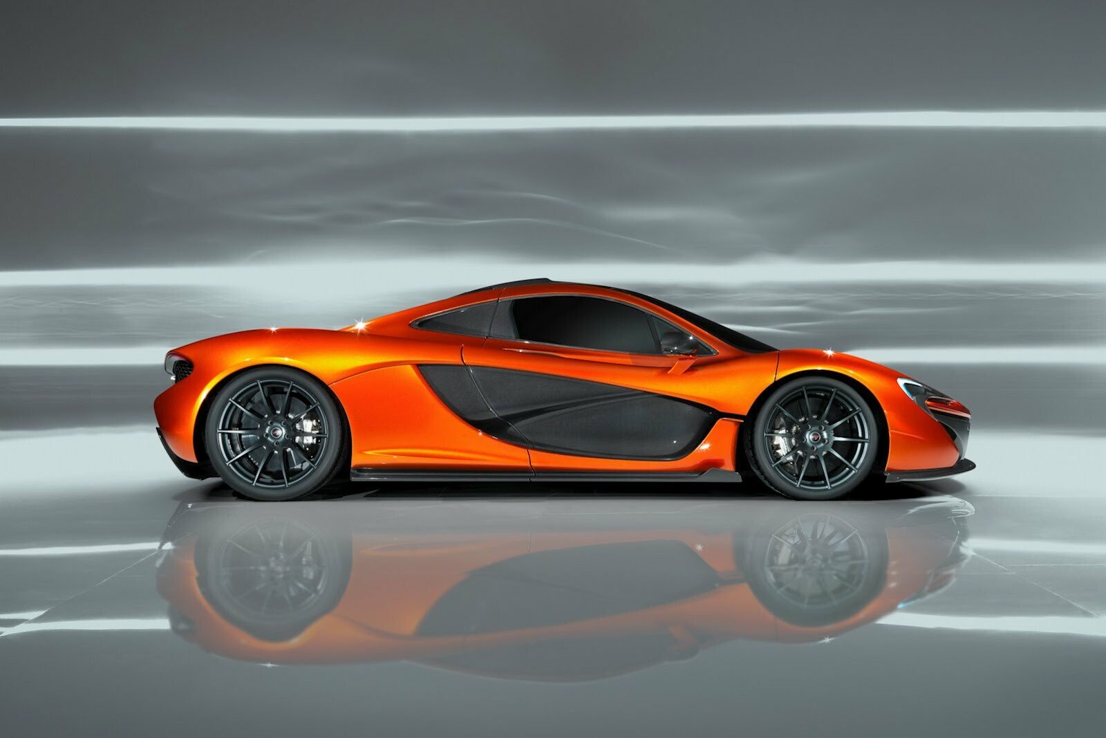 FOTO McLaren anunta ca lanseaza cea mai TARE masina din istorie! Cum arata P1, MONSTRUL la care s-a lucrat 50 de ani!