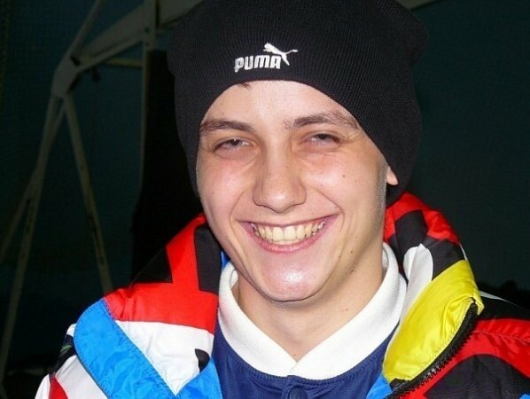 Peste 8.000.000 de oameni au vazut clipul ASTA: EMINEM din UCRAINA! VEZI cum suna: VIDEO