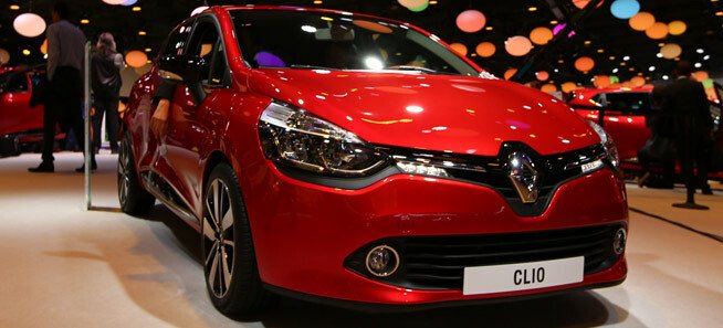 VIDEO Renault a lansat noul Clio la Salonul Auto de la Paris! Vezi aici cum arata si cele mai tari aparitii: