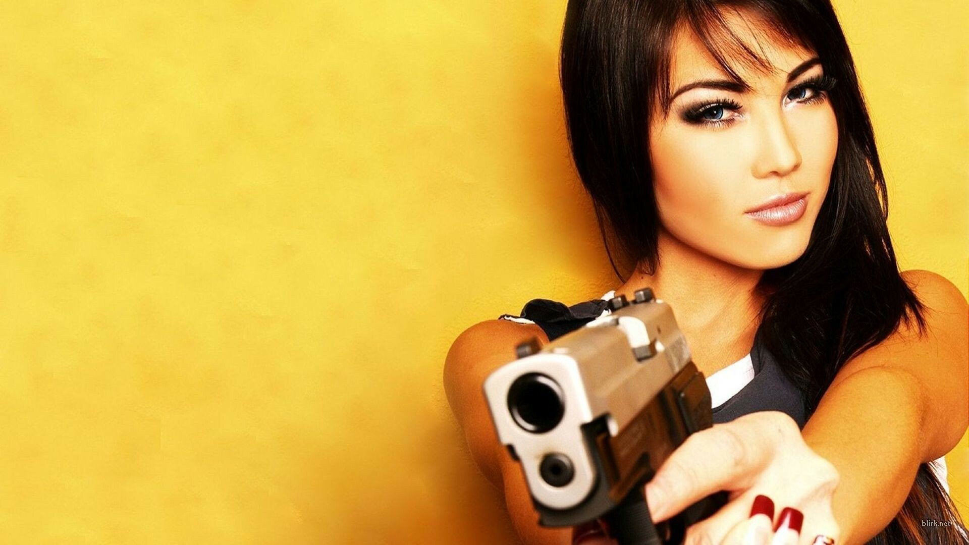 SEX, droguri, arme! Cele mai violente 11 videoclipuri! VIDEO