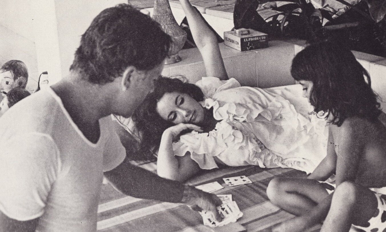 Cum decurgeau escapadele sexuale intre J.F. Kennedy si Elizabeth Taylor: