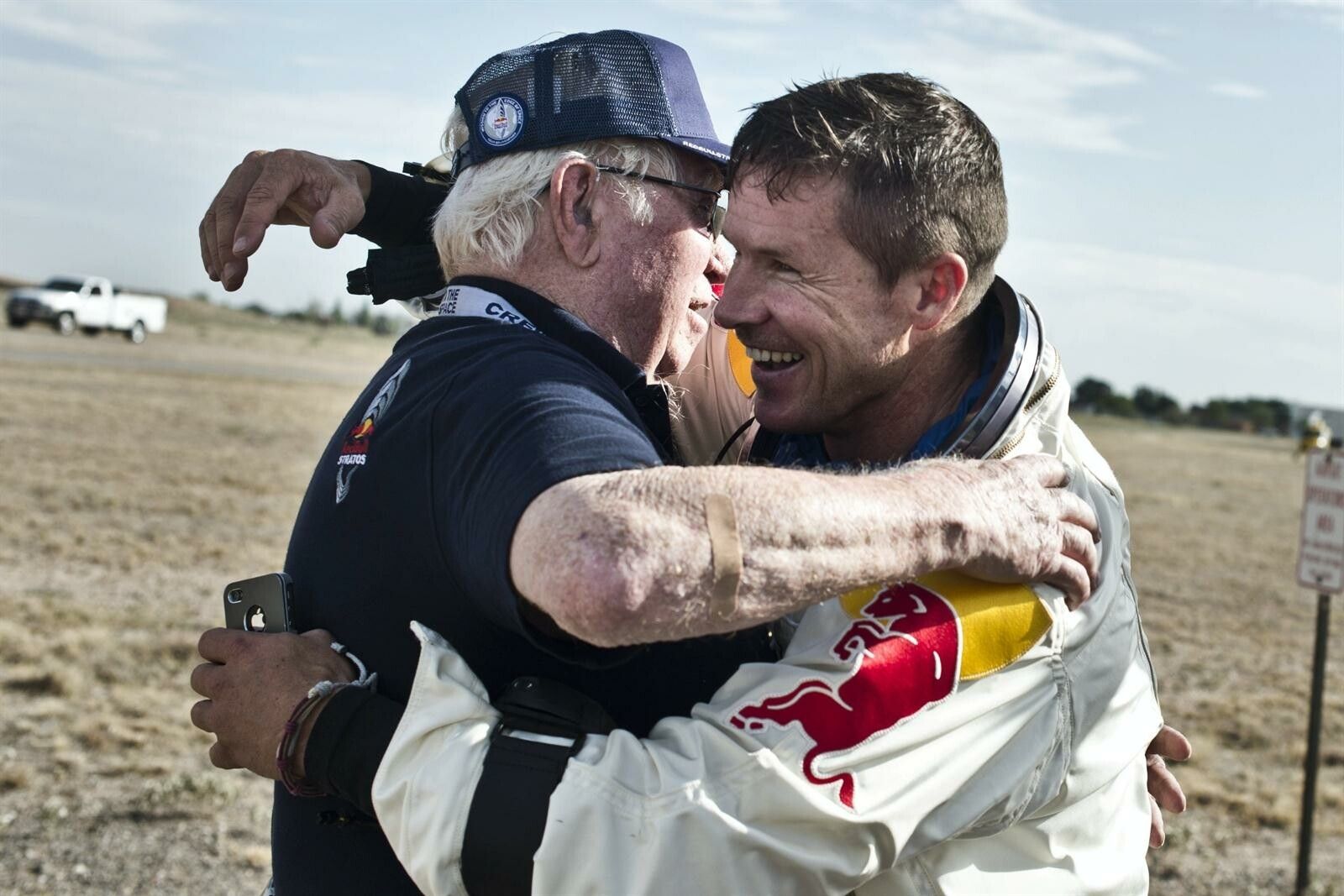 Tot ce nu stiai despre SALTUL ISTORIC facut de Felix Baumgartner