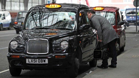 Producatorul taxiurilor din Londra a intrat in faliment