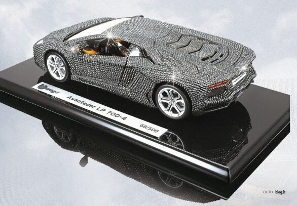 Lamborghini Aventador LP 700-4 cu cristale Swarovski la DOAR 1000 de euro: FOTO