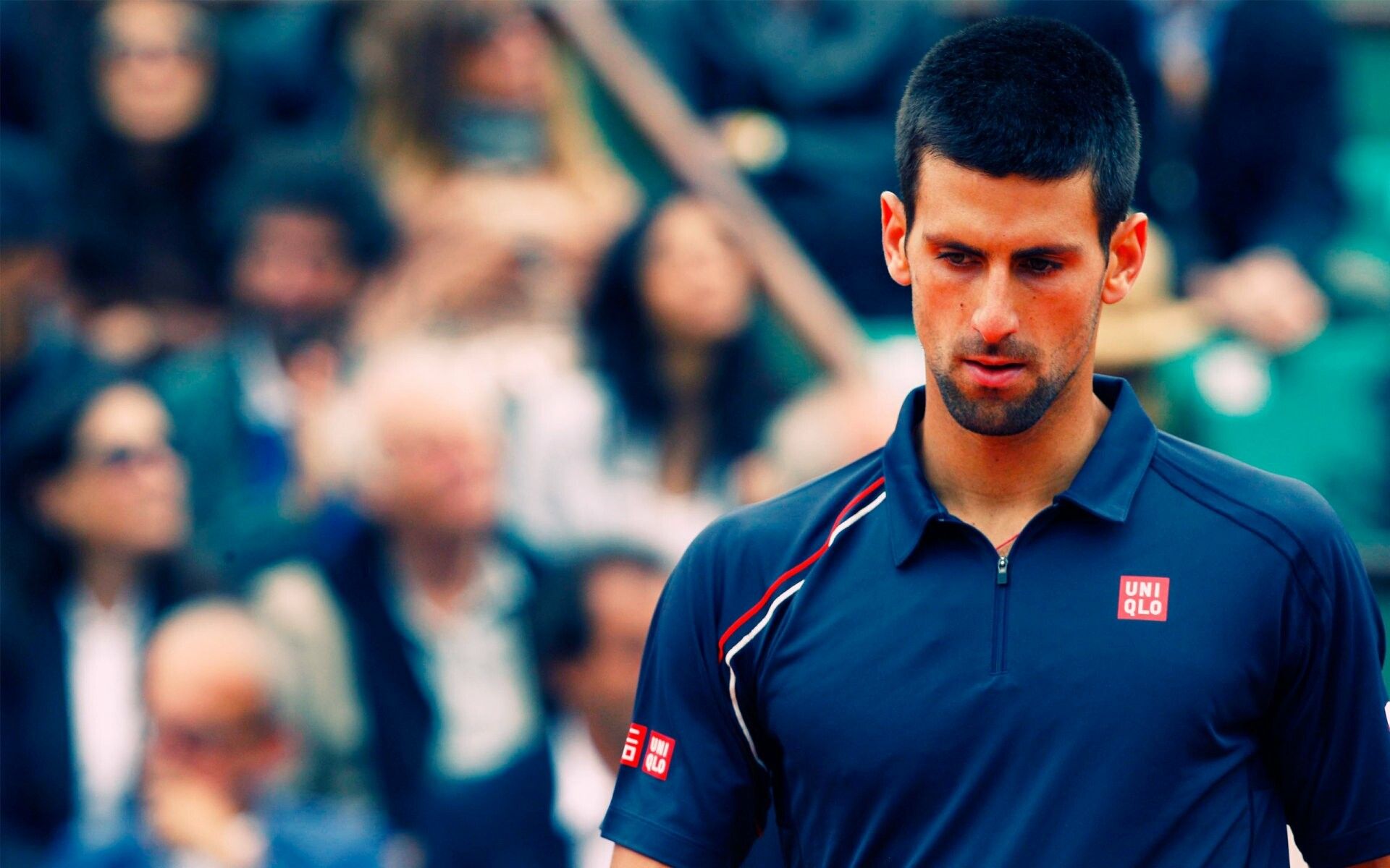 Djokovici a intrat pe teren la Paris-Bercy mascat in Darth Vader! VIDEO