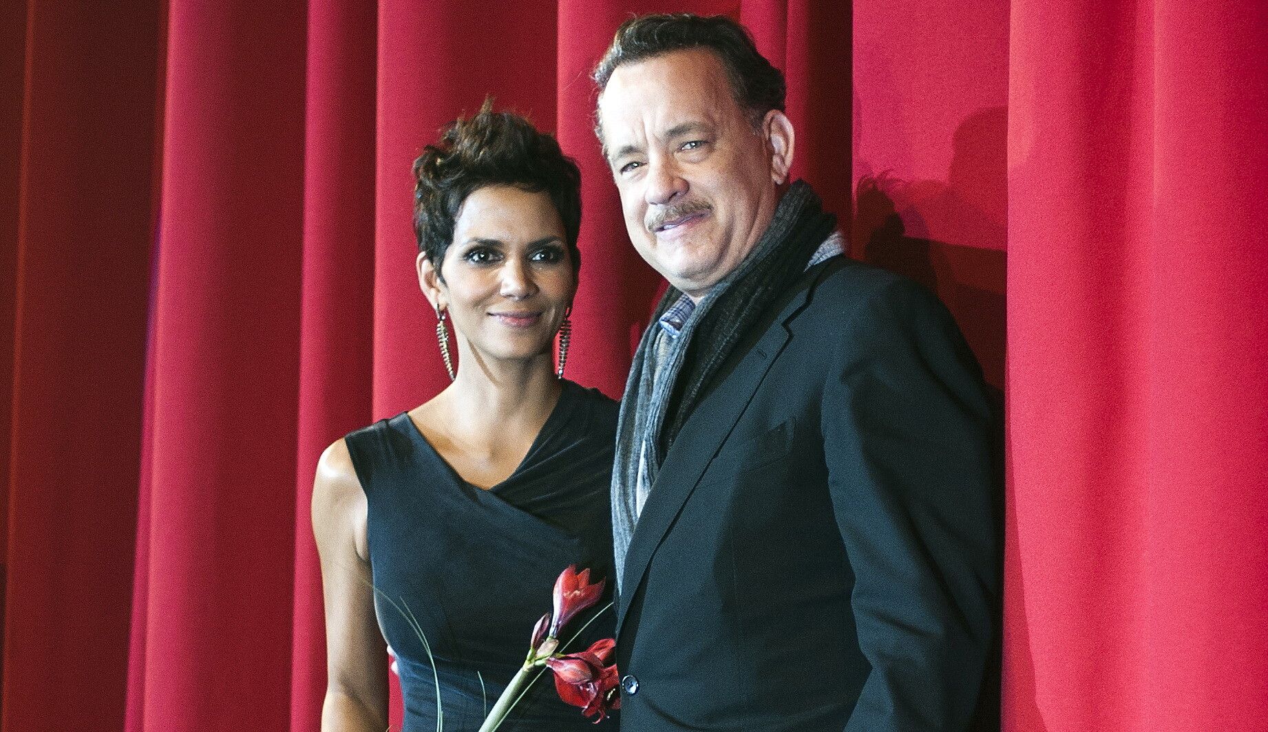 Arata impecabil la 46 de ani: Ne place Halle Berry! FOTO