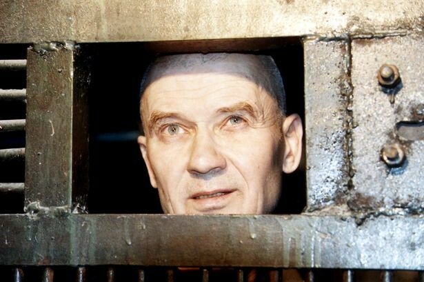 IMPOTENTA l-a transformat in criminal in serie! A ucis 53 de oameni: "Am fost o greseala a naturii" VIDEO