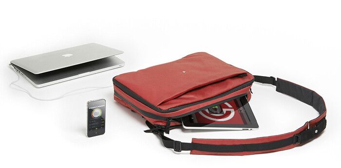 Geanta inteligenta care iti incarca toate gadgeturile: VIDEO