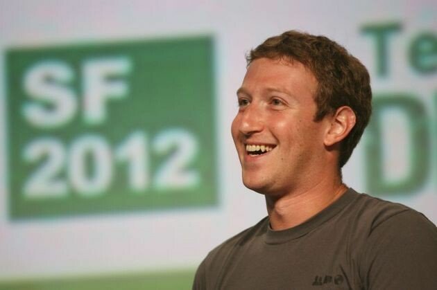 Facebook trece la "cu plata": Cat te va costa sa trimiti mesaje "cu confirmare de primire" de acum incolo: