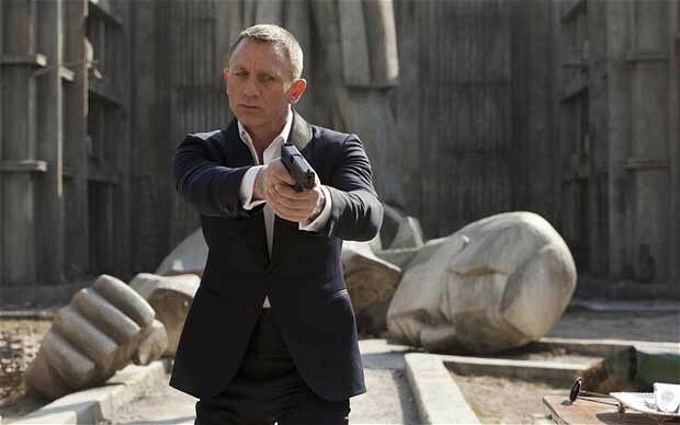 Skyfall, ciopartit in China: Ce bucati au taiat din el! VIDEO