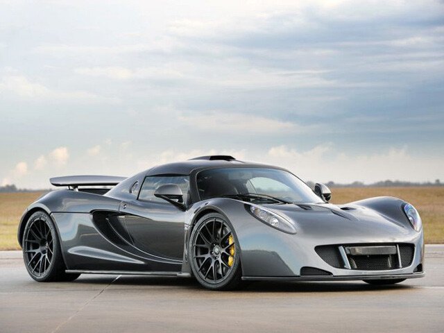 0-300 km/h in 13,6 secunde! Hennessey ne arata cum se face! VIDEO