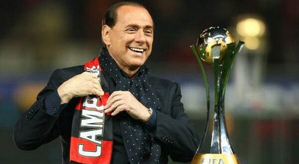 Milan joaca bunga bunga