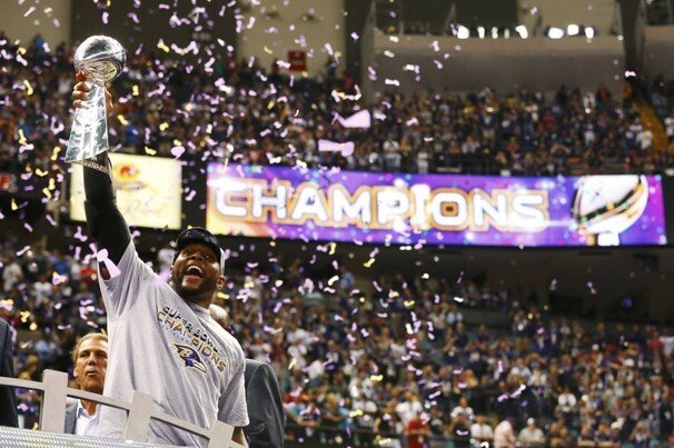Cata lume s-a uitat la Super Bowl 2013