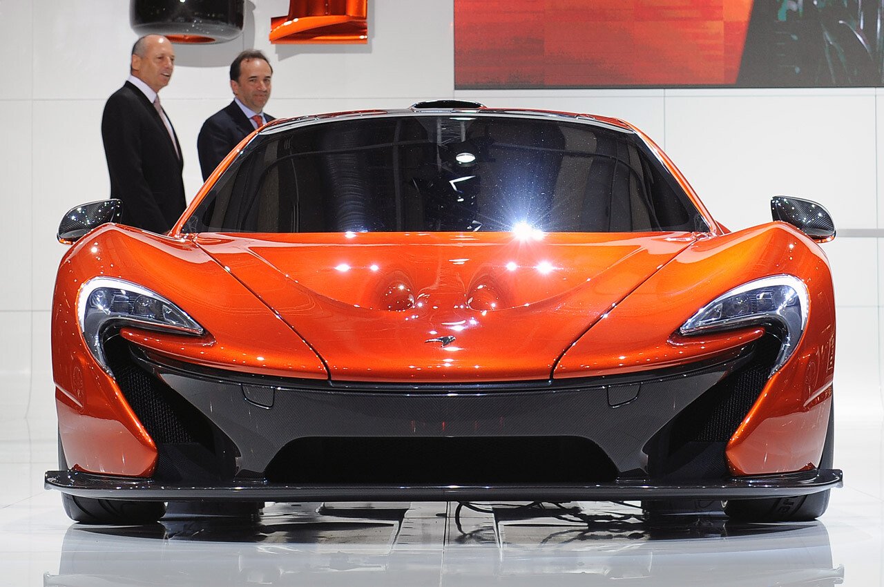 Interiorul McLaren P1 a fost dezvaluit! Ce surprize ascunde pentru sofer?