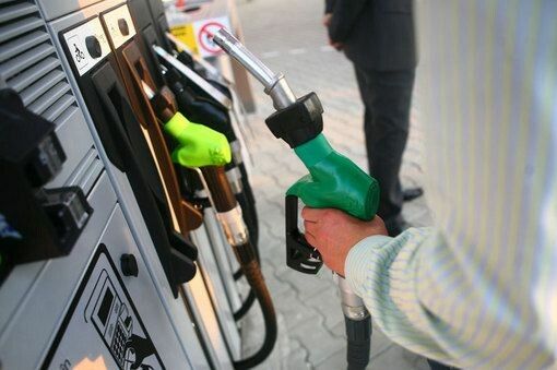 Britanicii au gasit o rezolvare incredibila la scumpirea benzinei! Combustibilul-minune pe care probabil il consumi si tu!