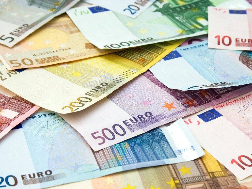 Jumatate dintre locuitorii tarii fac evaziune fiscala