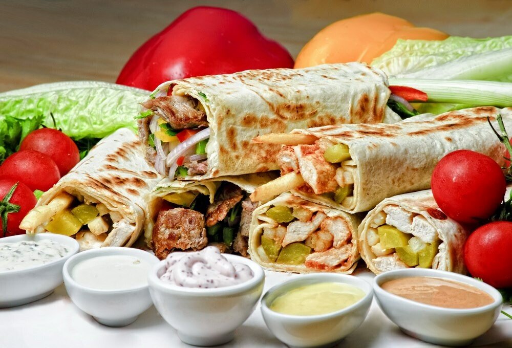 Shaorma, unul din cele mai populare produse de fast food, este analizata pe toate partile de juratii MasterChef