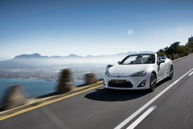 FOTO Cerul e limita! Conceptul Toyota FT-86 Open, dezvaluit oficial