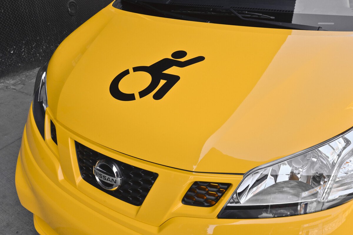 Uite cum arata un taxi pentru persoanele cu dizabilitati! VIDEO