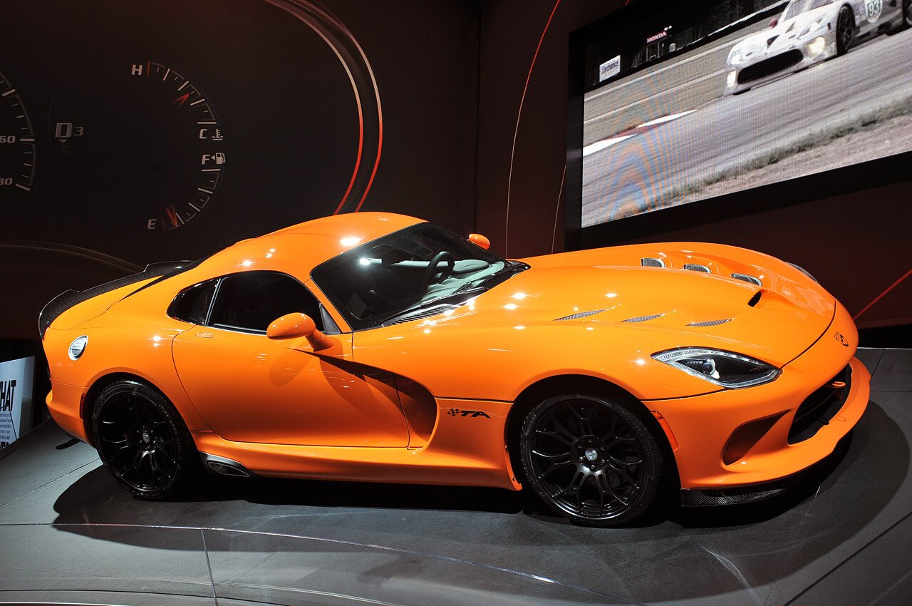 SRT vrea razbunare! Asta e masina care vrea sa demoleze Corvette-ul!