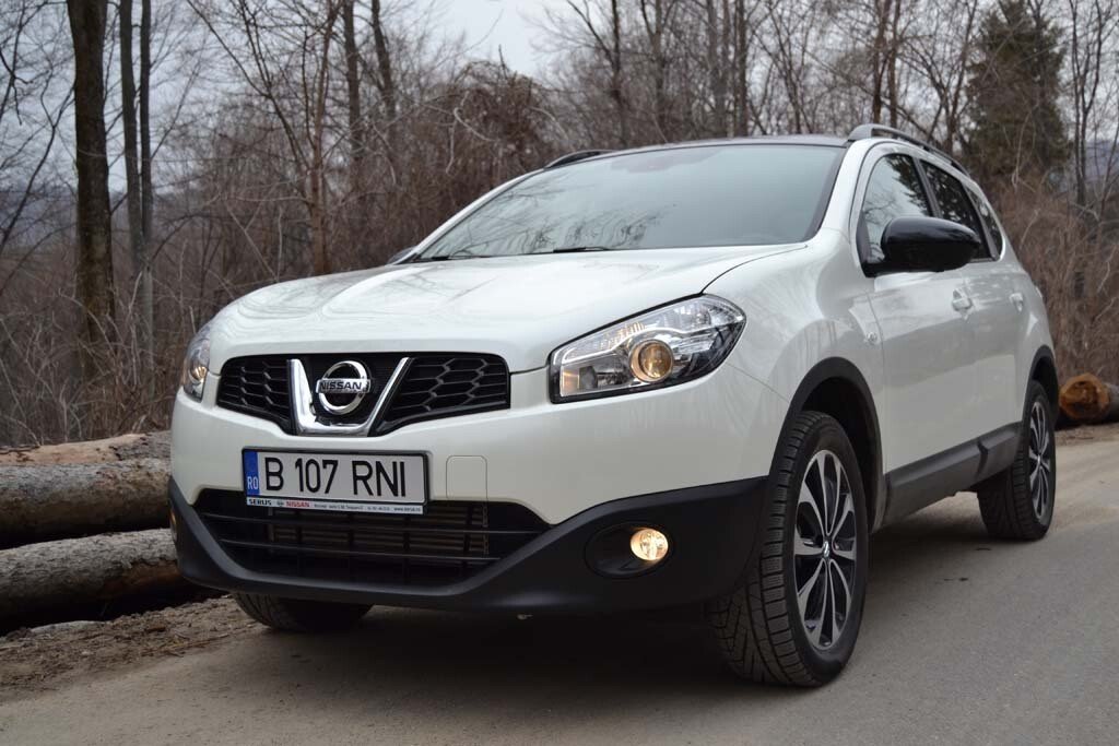Japoneza de familie cu pretentii de SUV si consum incredibil: 3,5 la suta!