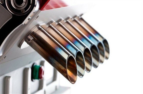 Ai incercat vreodata sa bei cafea dintr-un motor V12?