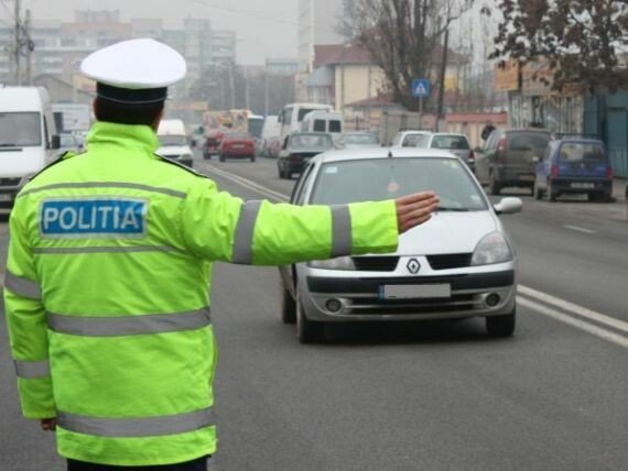 Cum poti depasi viteza legala fara sa iei amenda! VIDEO