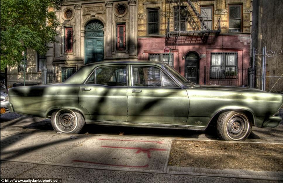 Spiritul american pe 4 roti: Cum arata masinile de legenda americane surprinse pe strazile din New York: GALERIE FOTO