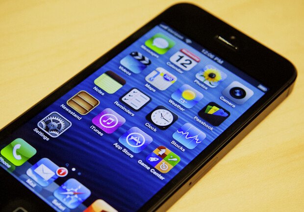 Intr-un an telefoanele mobile vor fi mai multe decat oamenii