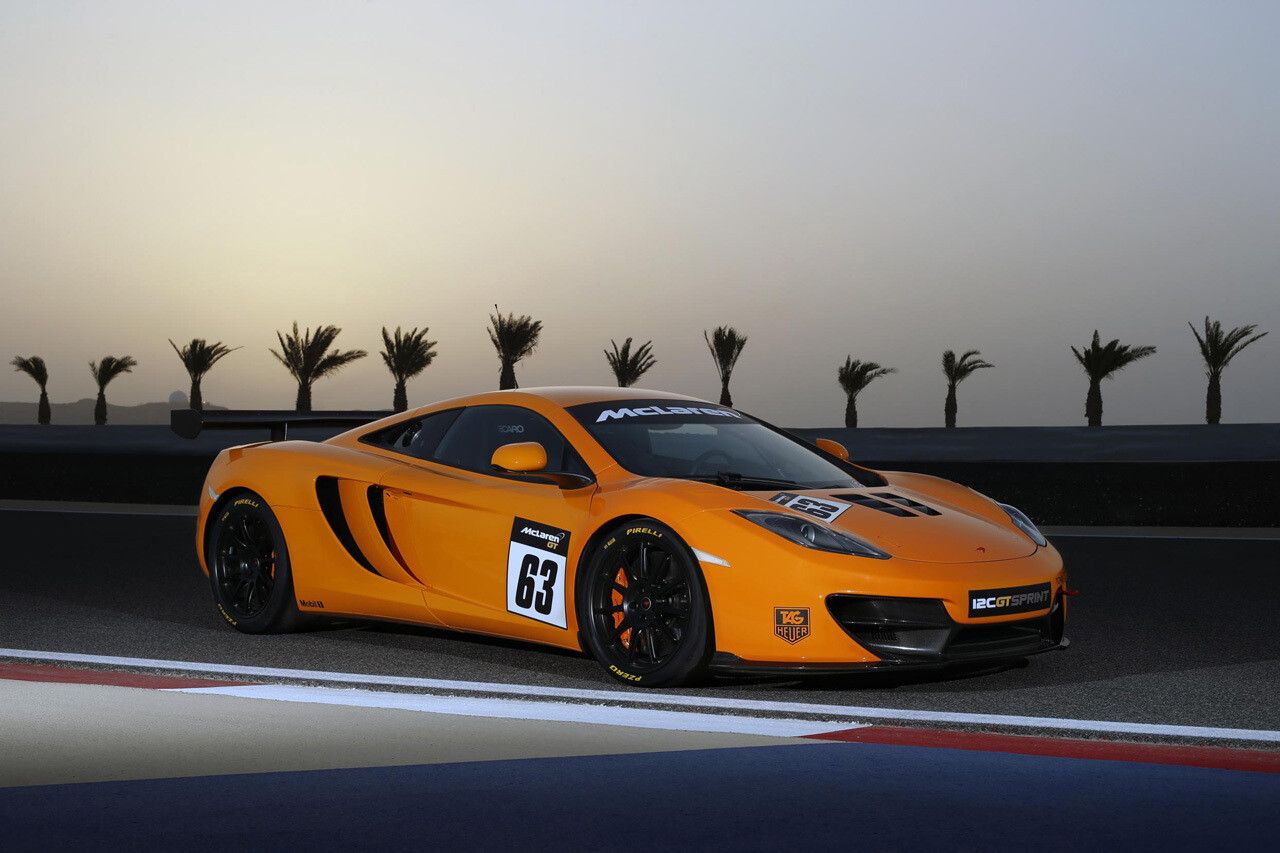 Cel mai nou bolid McLaren are interzis pe strada! Vezi ce poate noul 12C Sprint GT!